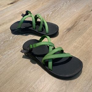 Chaco backless sandal (no toe loops)